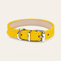 Collier réglable en cuir souple jaune avec doublure beige, boucle et anneau en métal argenté