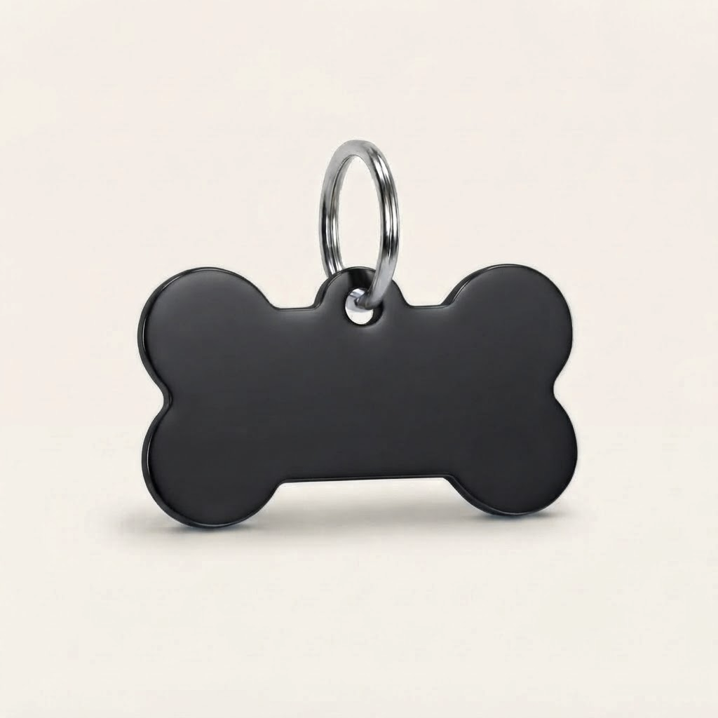 Médaille gravable en forme d'os noir mat avec anneau en acier